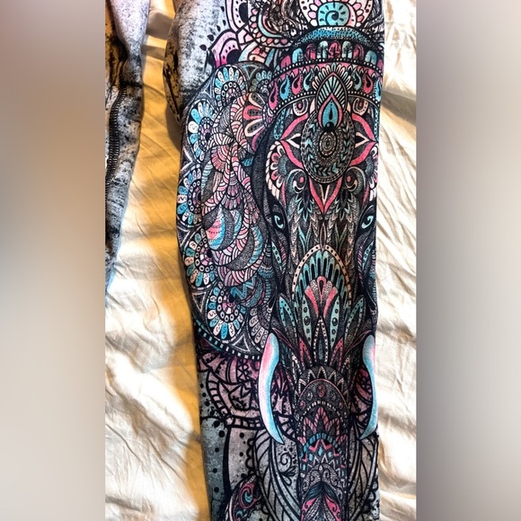 Evolution and Creation Multicolored Patterned Leggings Women’s Size Small - Picture 9 of 13